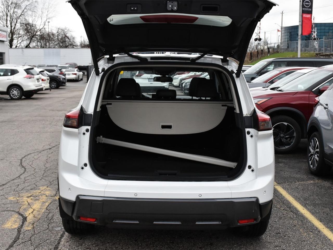 2025 Nissan Rogue SL   Leather   Roof   Navi   360 Camera   Remote S Photo