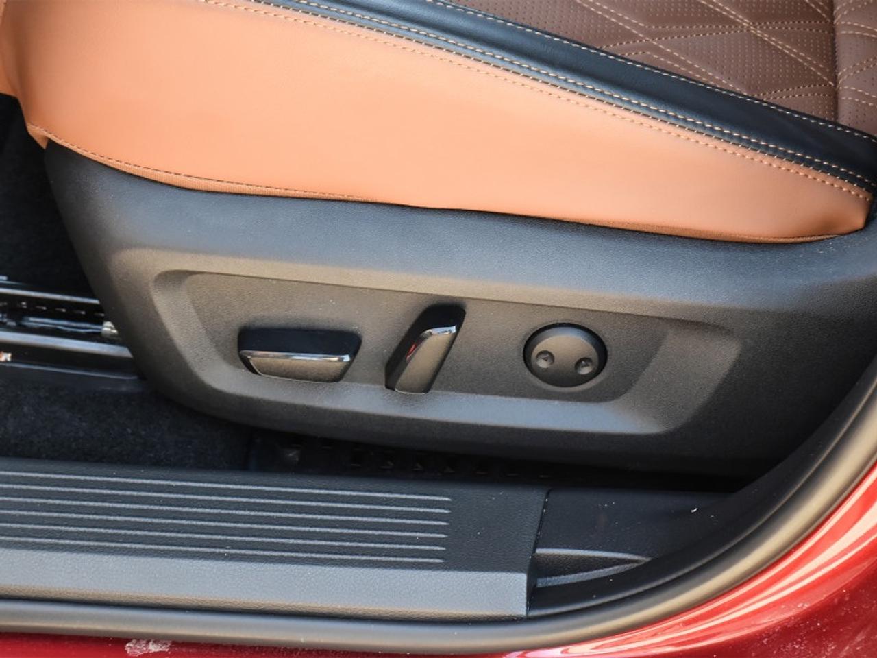 2025 Nissan Rogue Platinum   Leather   Roof   Adaptive Cruise   Navi Photo