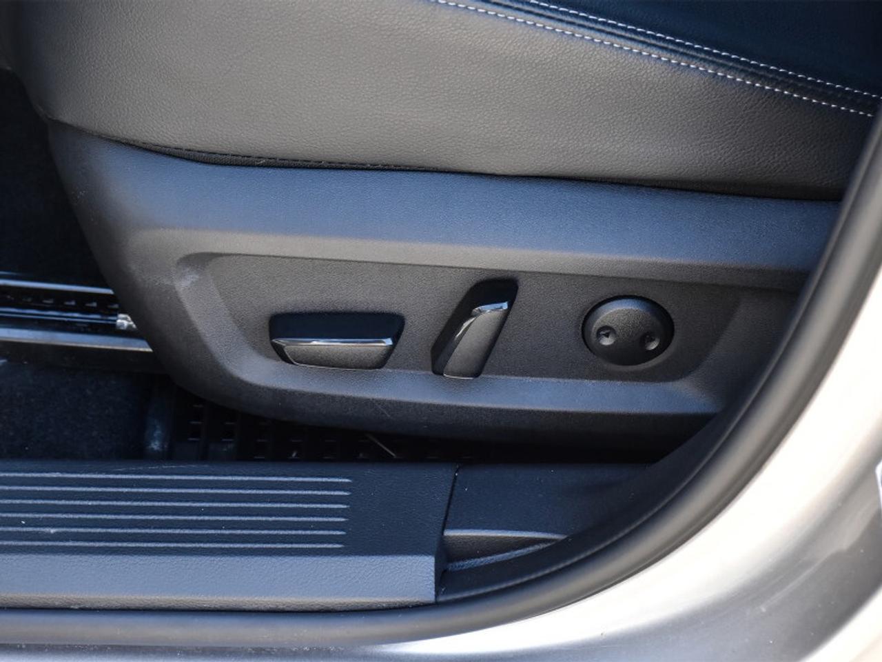 2025 Nissan Rogue SL   Leather   Roof   Navi   360 Cam   Heated Seat Photo