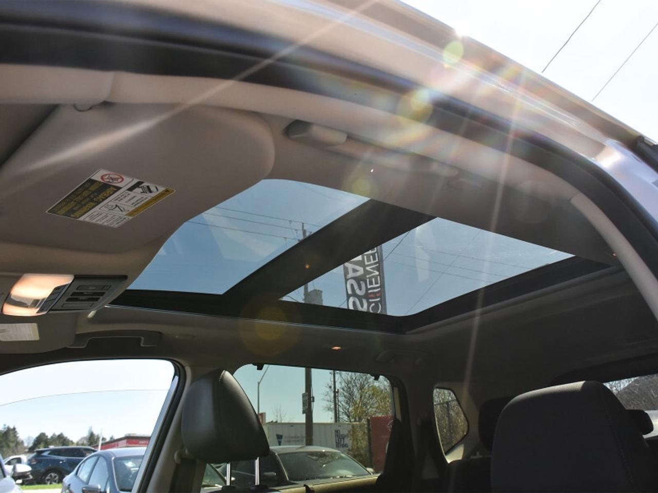 2025 Nissan Rogue SL   Leather   Roof   Navi   360 Cam   Heated Seat Photo