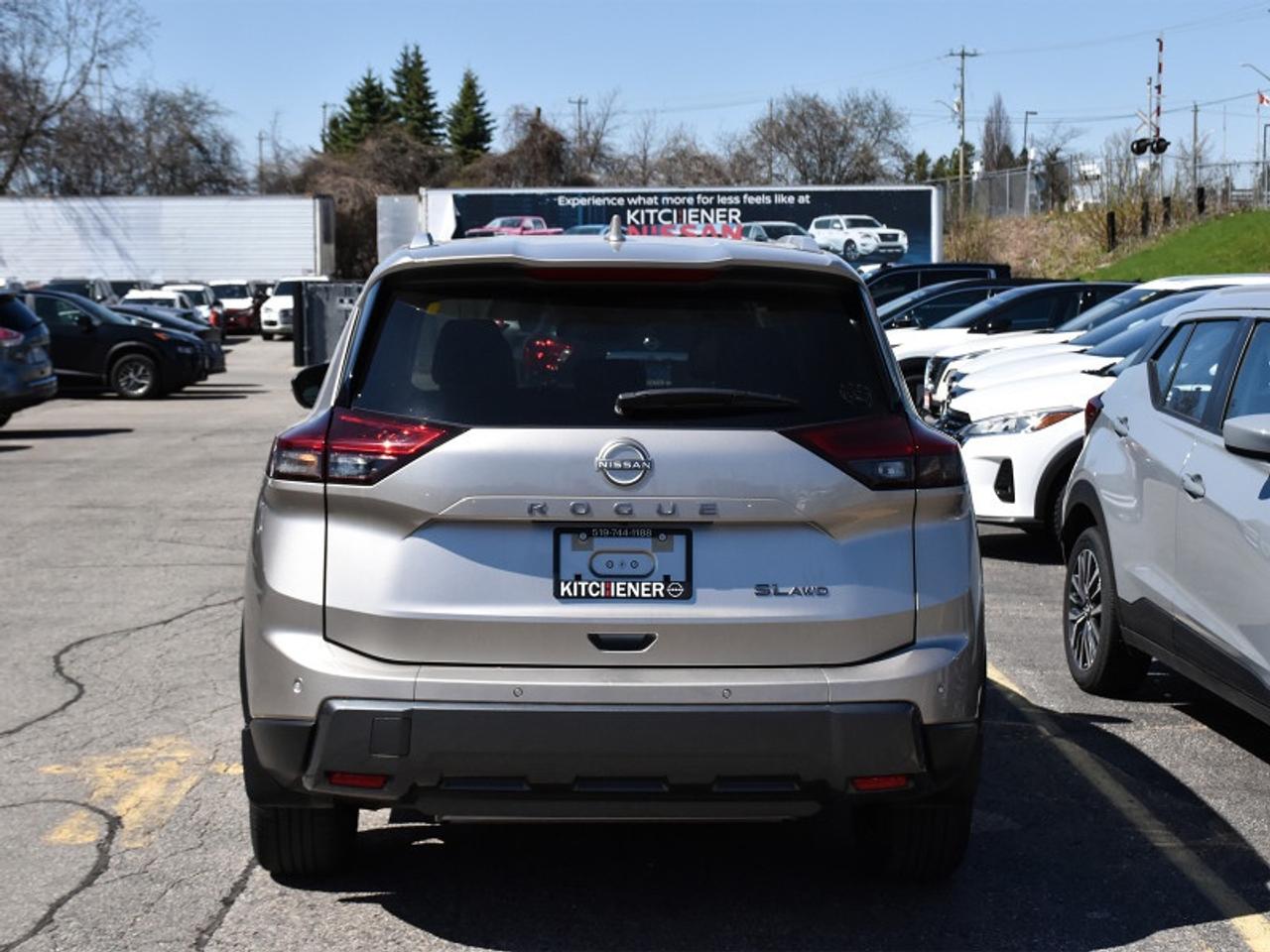 2025 Nissan Rogue SL   Leather   Roof   Navi   360 Cam   Heated Seat Photo