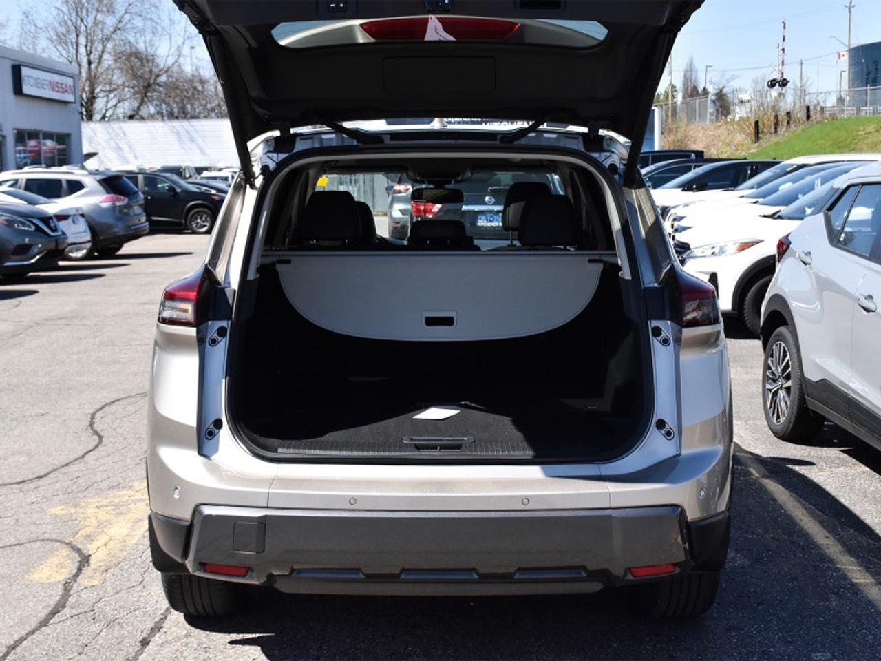 2025 Nissan Rogue SL   Leather   Roof   Navi   360 Cam   Heated Seat Photo