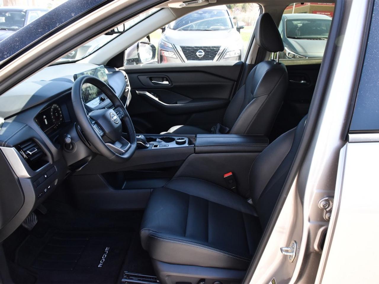 2025 Nissan Rogue SL   Leather   Roof   Navi   360 Cam   Heated Seat Photo