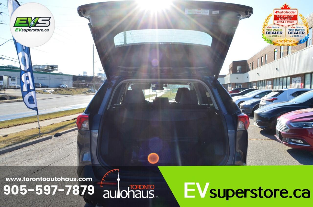 2023 Toyota RAV4 XLE I AWD I 1 Owner OFF LEASE Photo