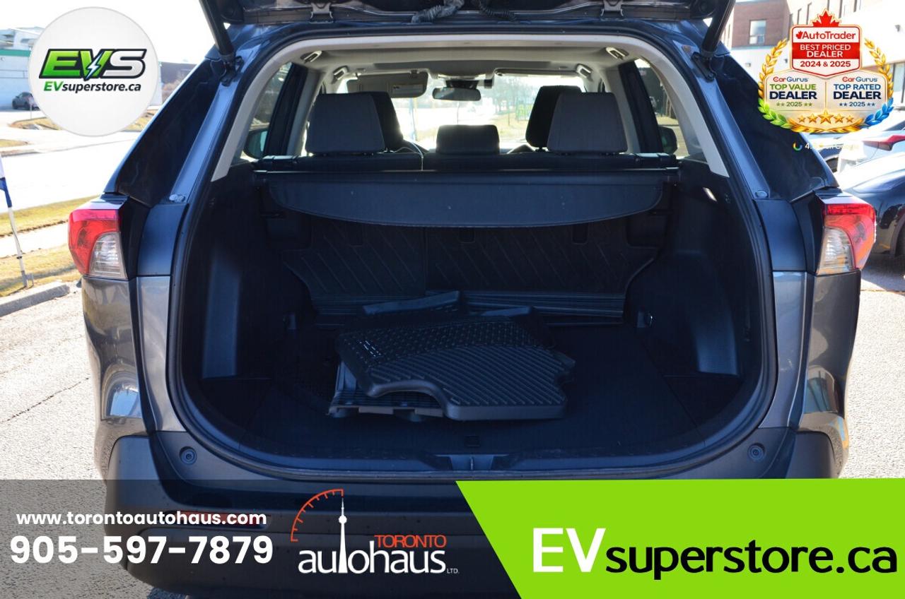 2023 Toyota RAV4 XLE I AWD I 1 Owner OFF LEASE Photo