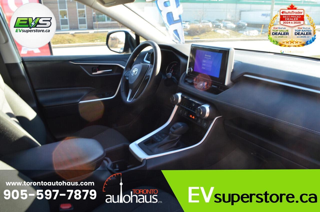 2023 Toyota RAV4 XLE I AWD I 1 Owner OFF LEASE Photo