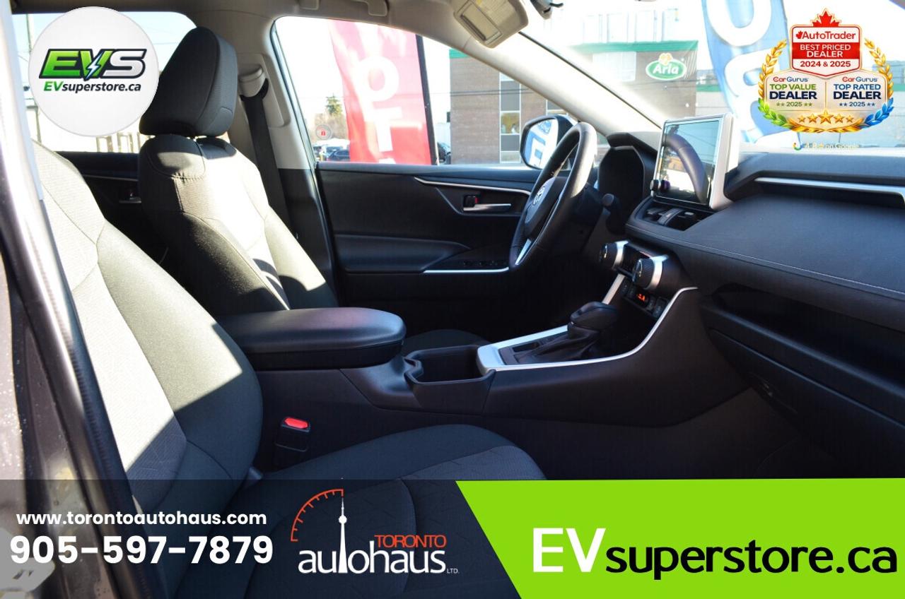 2023 Toyota RAV4 XLE I AWD I 1 Owner OFF LEASE Photo