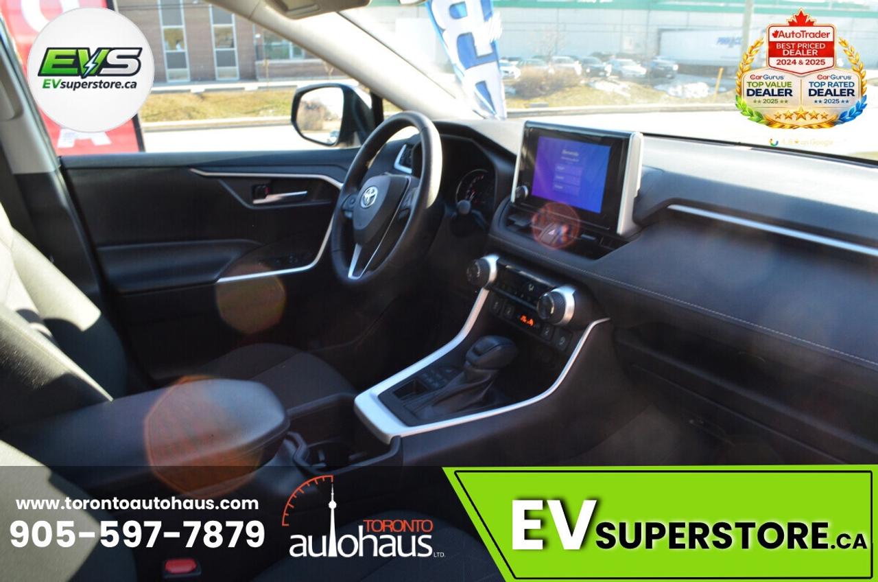 2023 Toyota RAV4 XLE I AWD I 1 Owner OFF LEASE Photo
