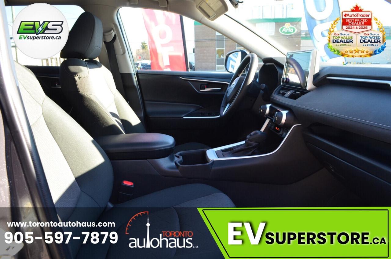 2023 Toyota RAV4 XLE I AWD I 1 Owner OFF LEASE Photo
