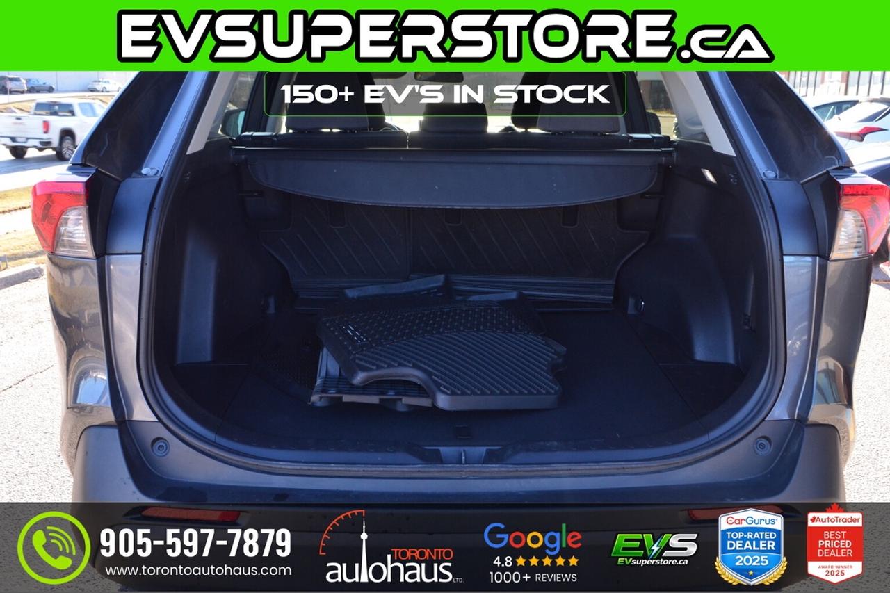2023 Toyota RAV4 XLE I AWD I 1 Owner OFF LEASE Photo
