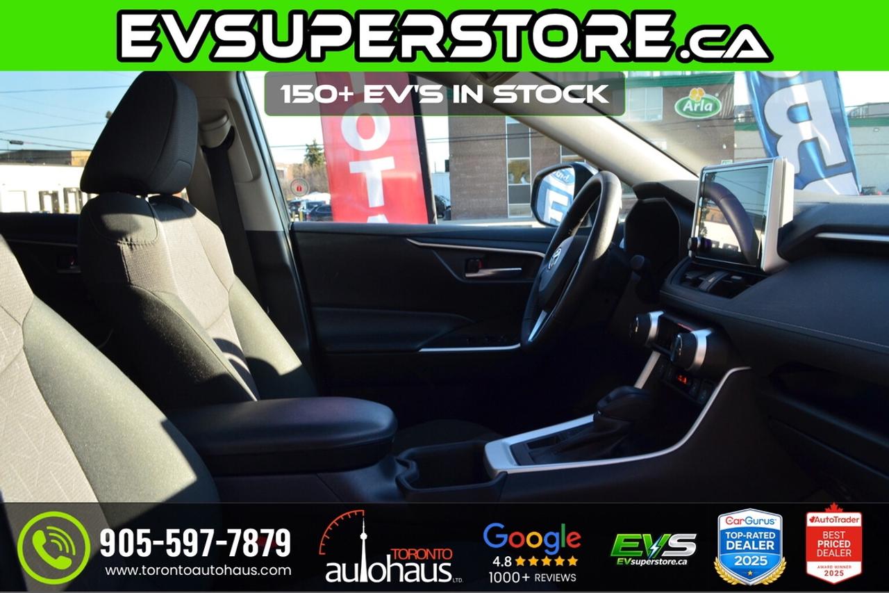 2023 Toyota RAV4 XLE I AWD I 1 Owner OFF LEASE Photo