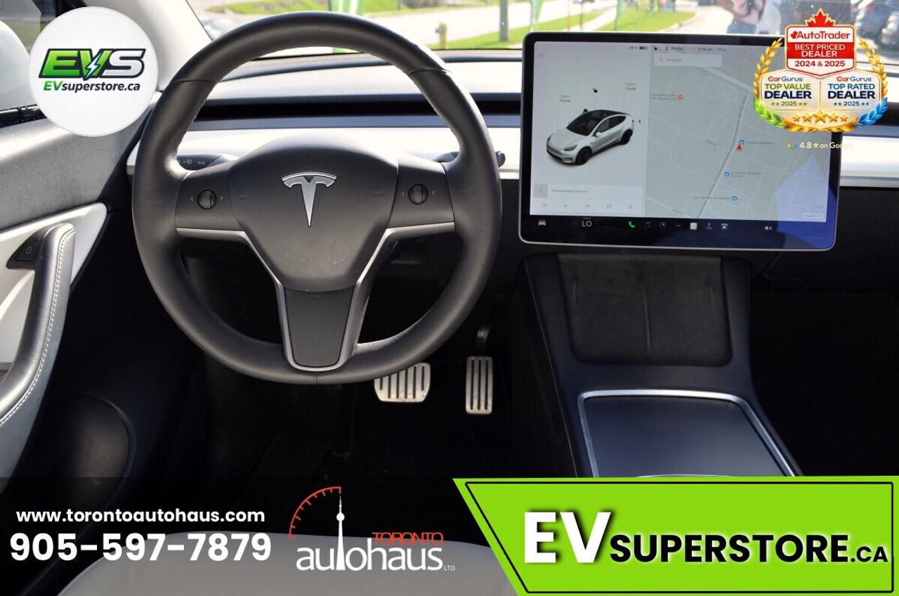 2022 Tesla Model Y PERFORMANCE WHITE INT. I EVSUPERSTORE.CA Photo
