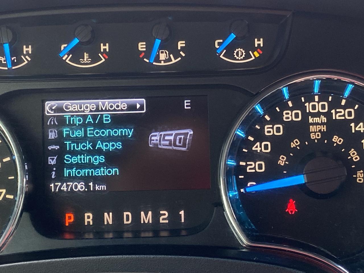 2013 Ford F-150 4WD SuperCrew 145  XLT Photo