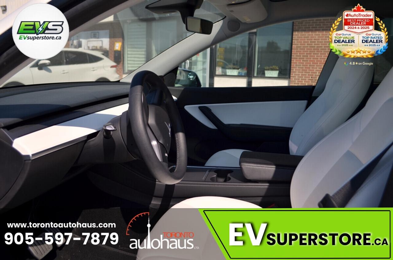 2022 Tesla Model Y PERFORMANCE I WHITE INT I  AT EVSUPERSTORE.CA Photo