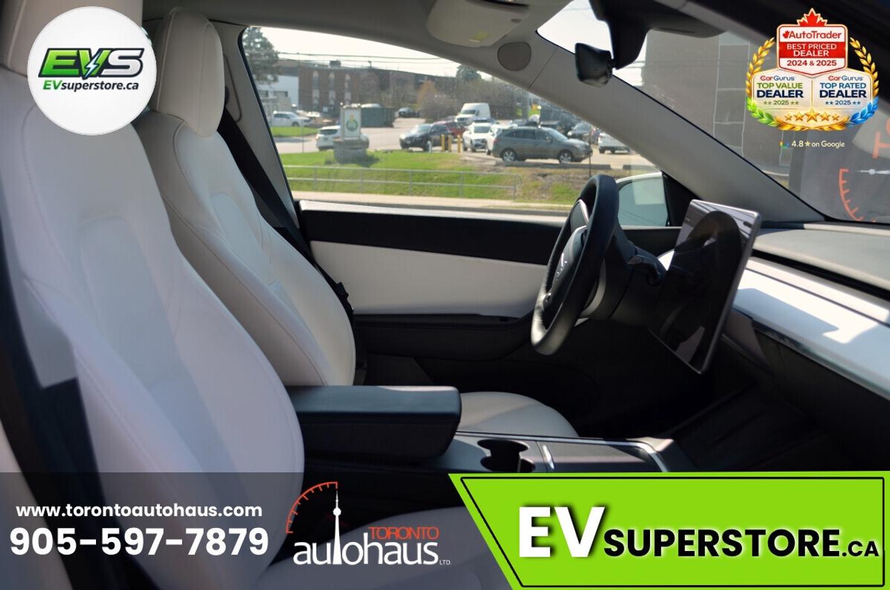 2022 Tesla Model Y PERFORMANCE I WHITE INT I  AT EVSUPERSTORE.CA Photo
