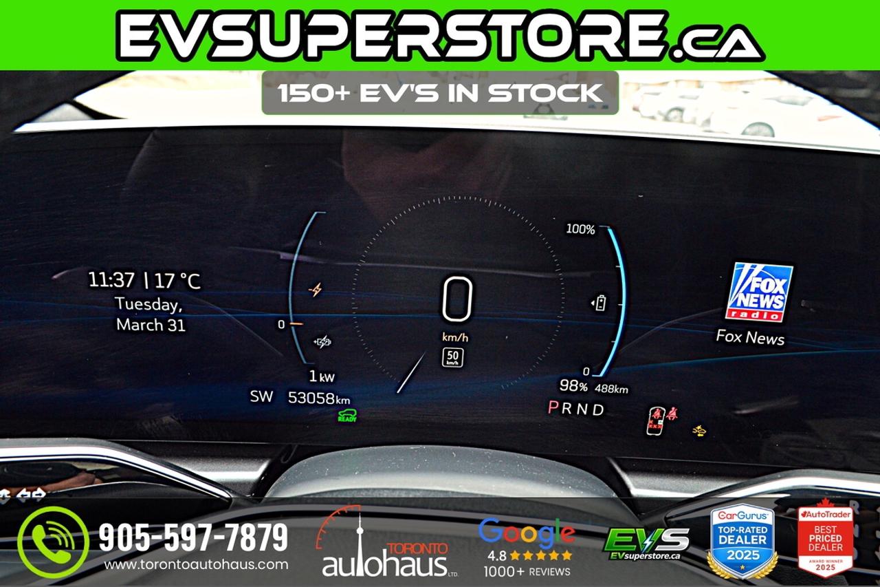 2024 Cadillac LYRIQ AWD I 16 in STOCK at EVSUPERSTORE.ca Photo