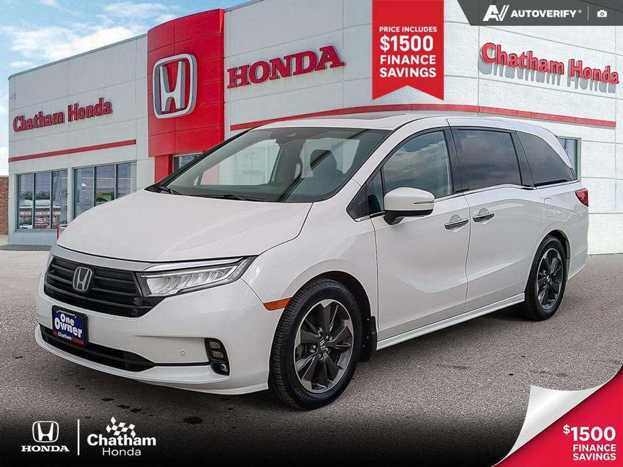2023 Honda Odyssey Touring Photo0