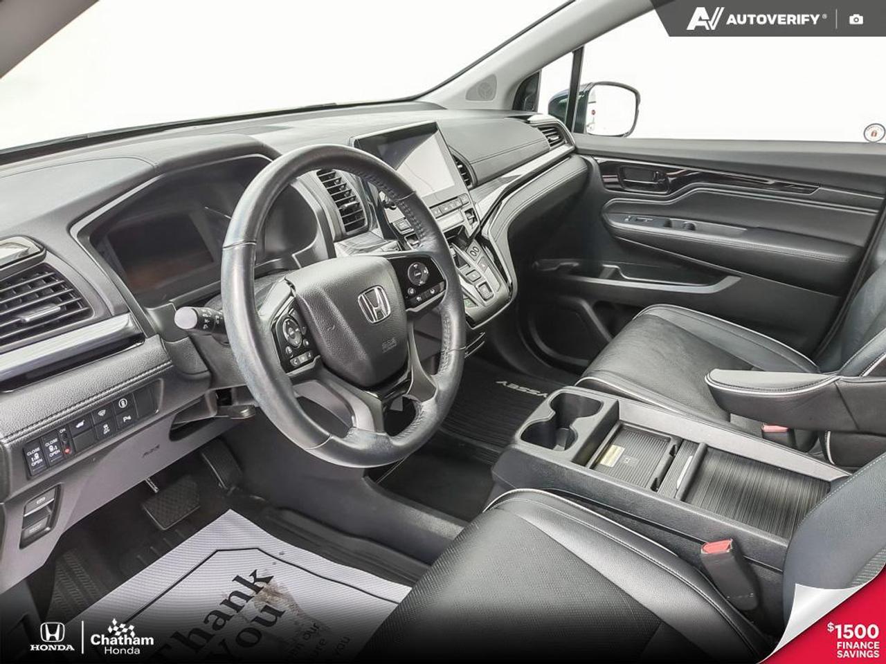 2023 Honda Odyssey Touring Photo