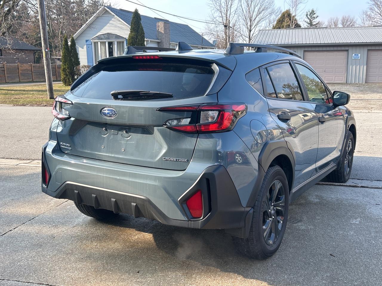 2024 Subaru Crosstrek Convenience  ** LOW  KMS.! ** Photo3