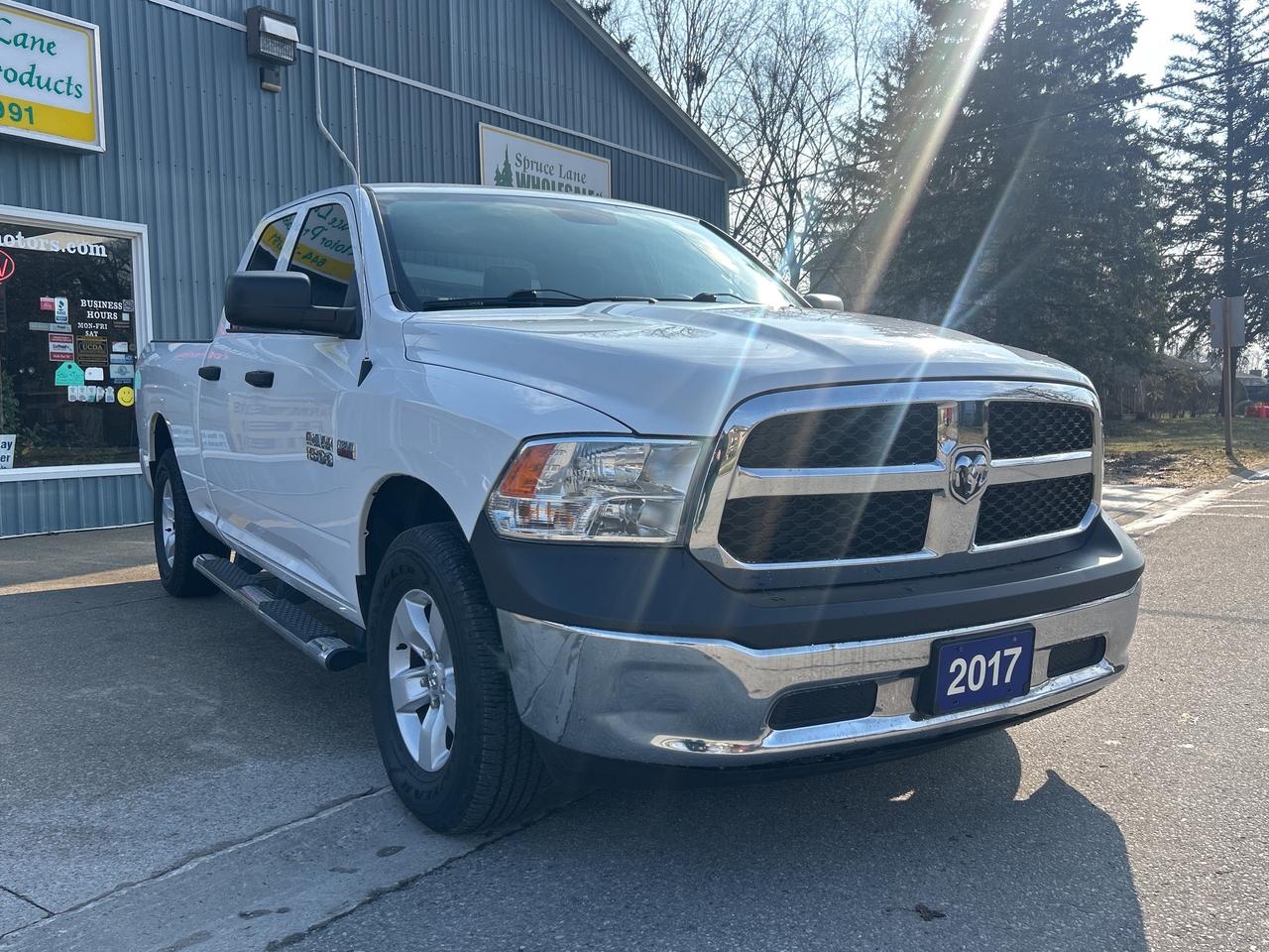 2017 RAM 1500 SXT  4X4  5.7L - V8 Photo