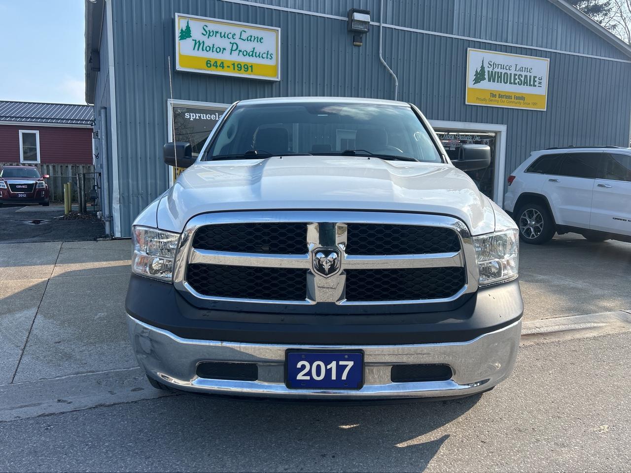 2017 RAM 1500 SXT  4X4  5.7L - V8 Photo