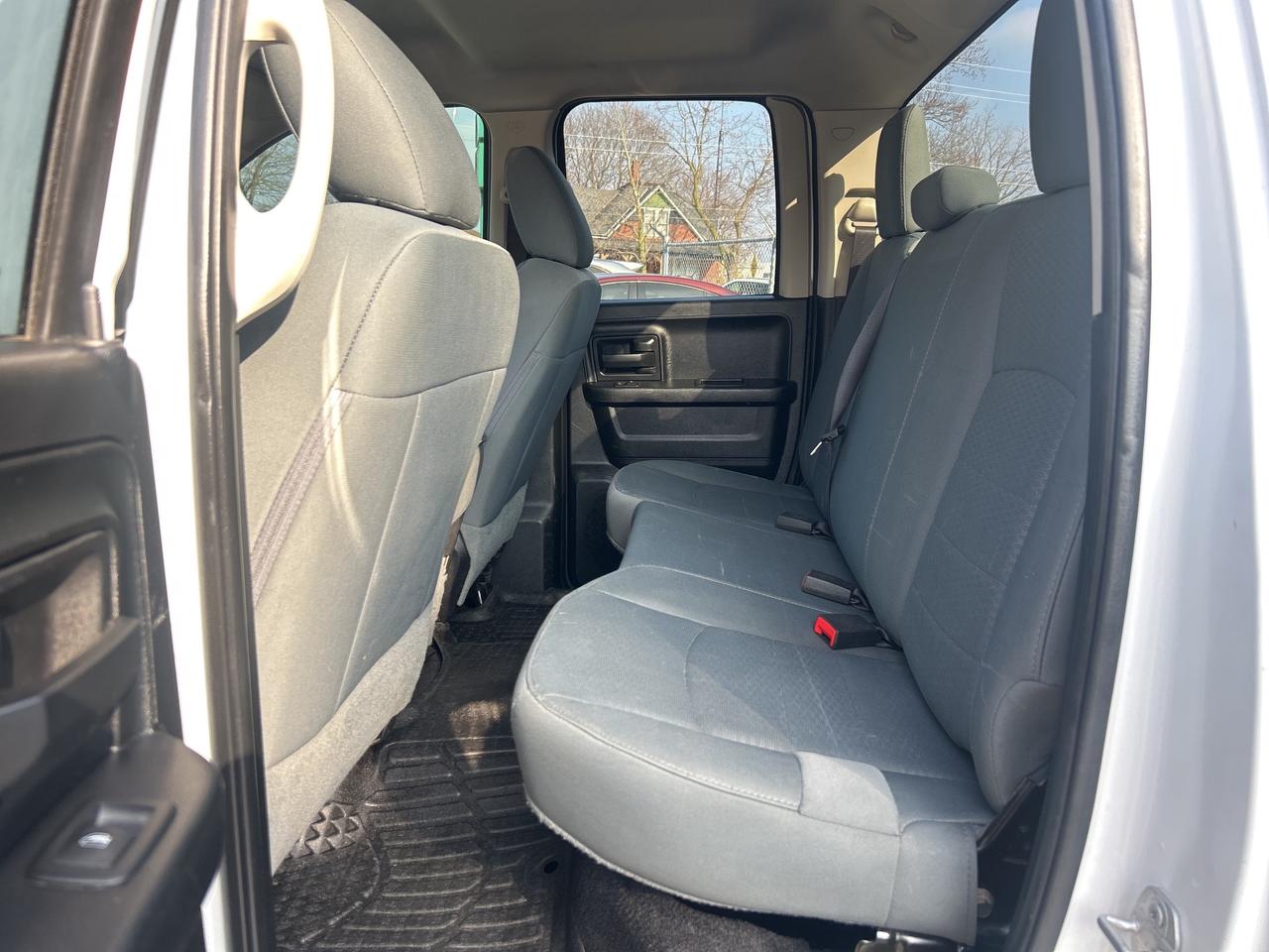 2017 RAM 1500 SXT  4X4  5.7L - V8 Photo