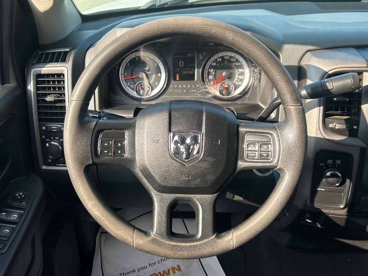 2017 RAM 1500 SXT  4X4  5.7L - V8 Photo