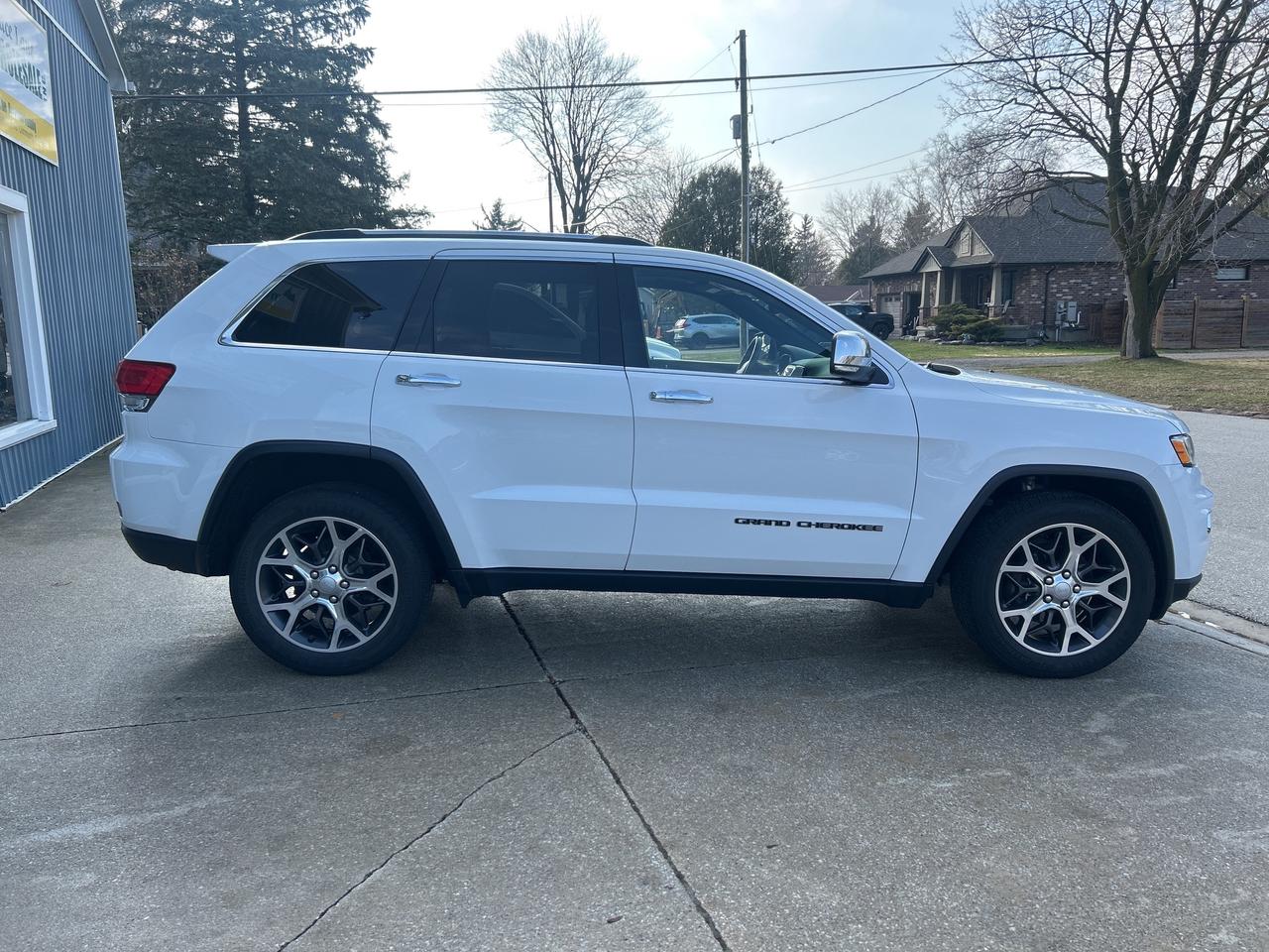 2019 Jeep Grand Cherokee Limited  ** MOONROOF * P.  LIFTGATE ** Photo3
