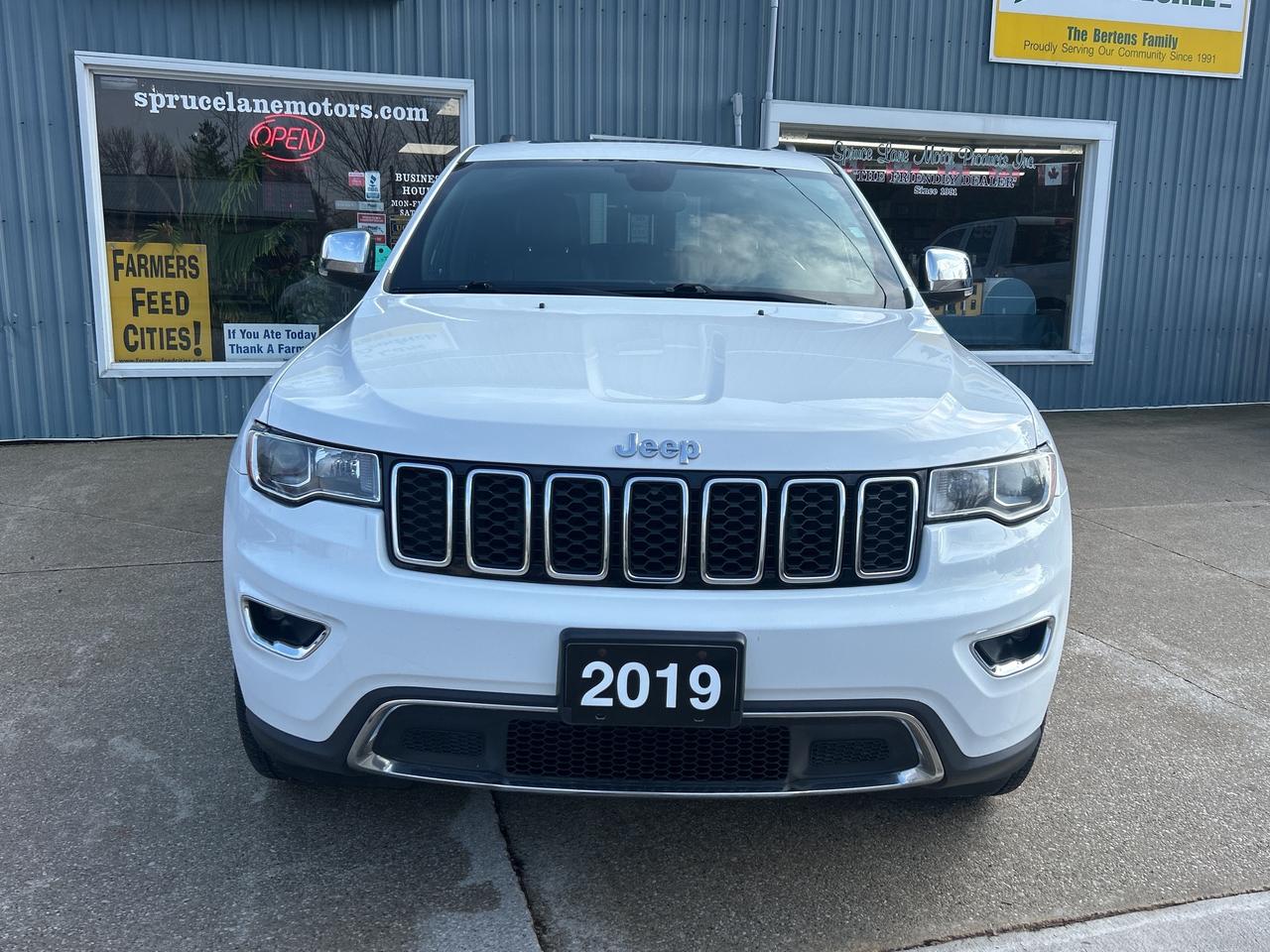 2019 Jeep Grand Cherokee Limited  ** MOONROOF * P.  LIFTGATE ** Photo