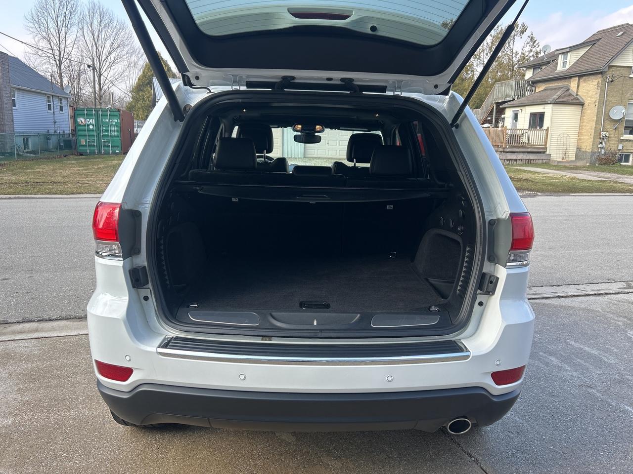 2019 Jeep Grand Cherokee Limited  ** MOONROOF * P.  LIFTGATE ** Photo