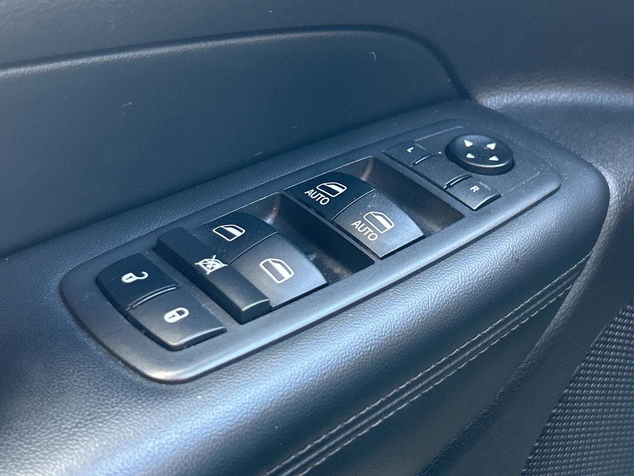 2019 Jeep Grand Cherokee Limited  ** MOONROOF * P.  LIFTGATE ** Photo