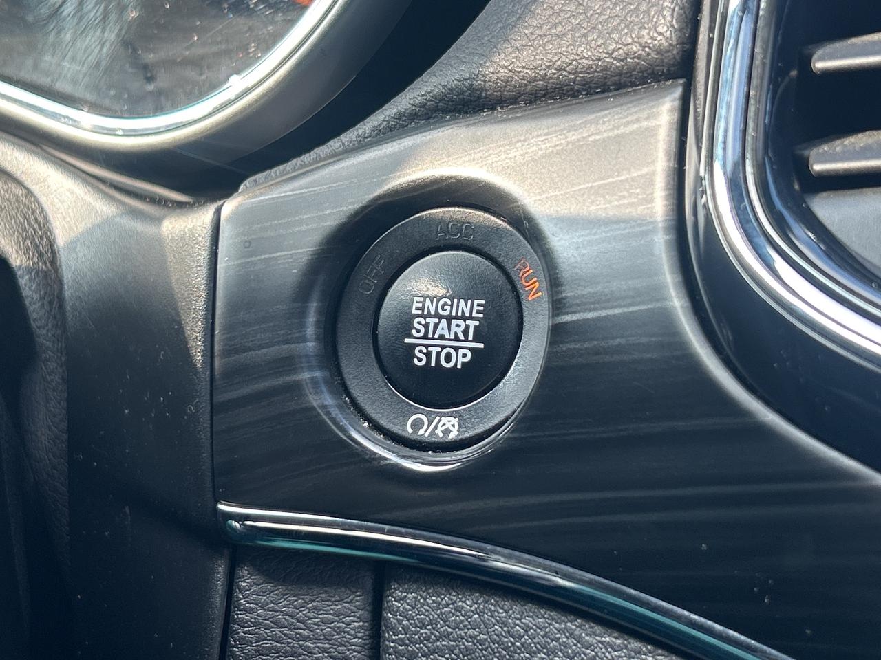 2019 Jeep Grand Cherokee Limited  ** MOONROOF * P.  LIFTGATE ** Photo