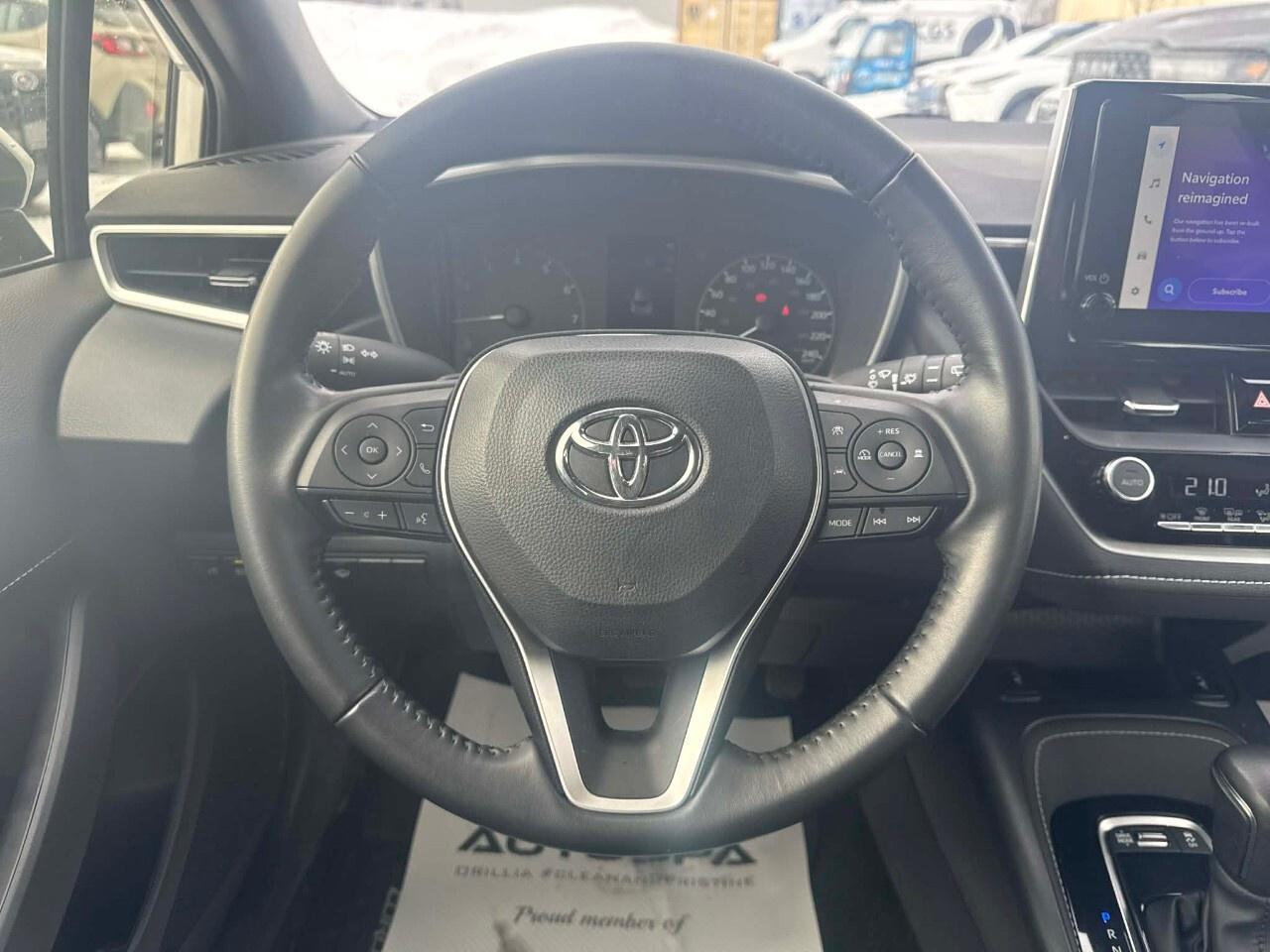 2024 Toyota Corolla Hatchback BASE   FUEL EFFICIENT    ADAPTIVE CRUISE   TWO SET Photo