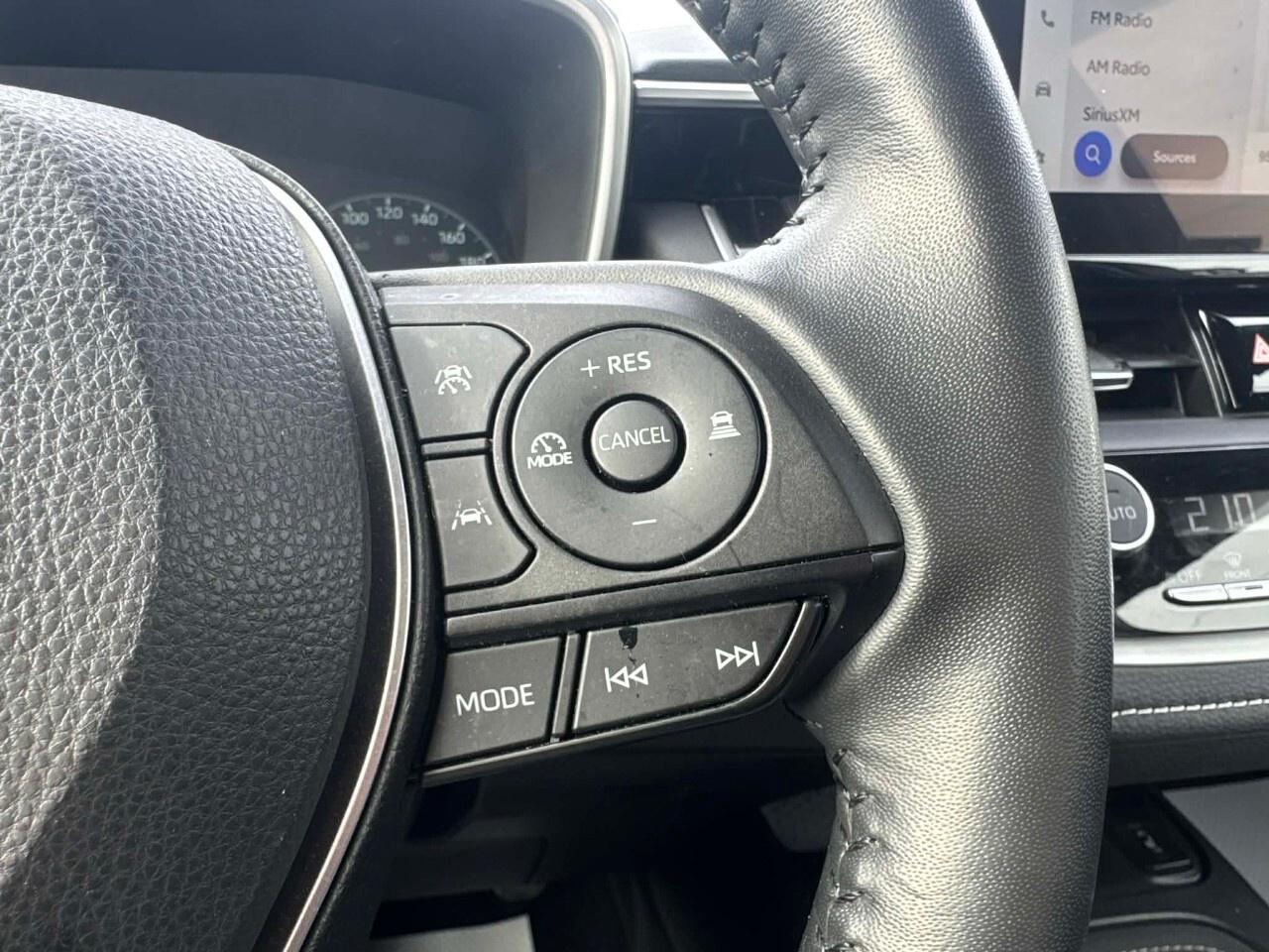 2024 Toyota Corolla Hatchback BASE   FUEL EFFICIENT    ADAPTIVE CRUISE   TWO SET Photo