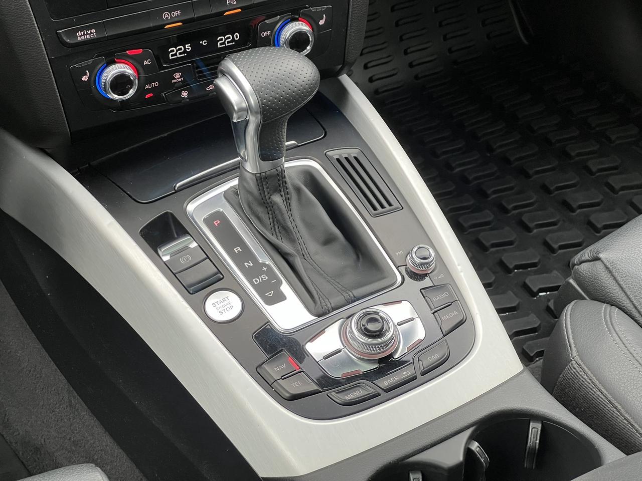 2014 Audi Q5 quattro 4dr 3.0L TDI Technik Photo