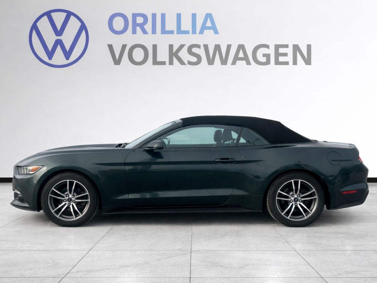 2016 Ford Mustang EcoBoost Premium Photo3