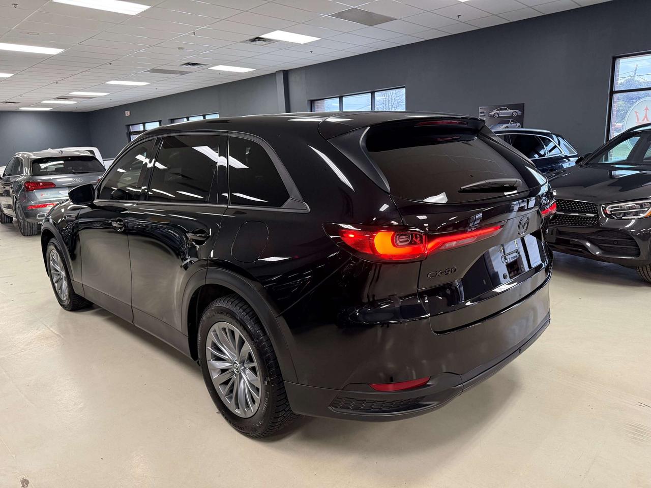 2024 Mazda CX-90 GS-L Photo2