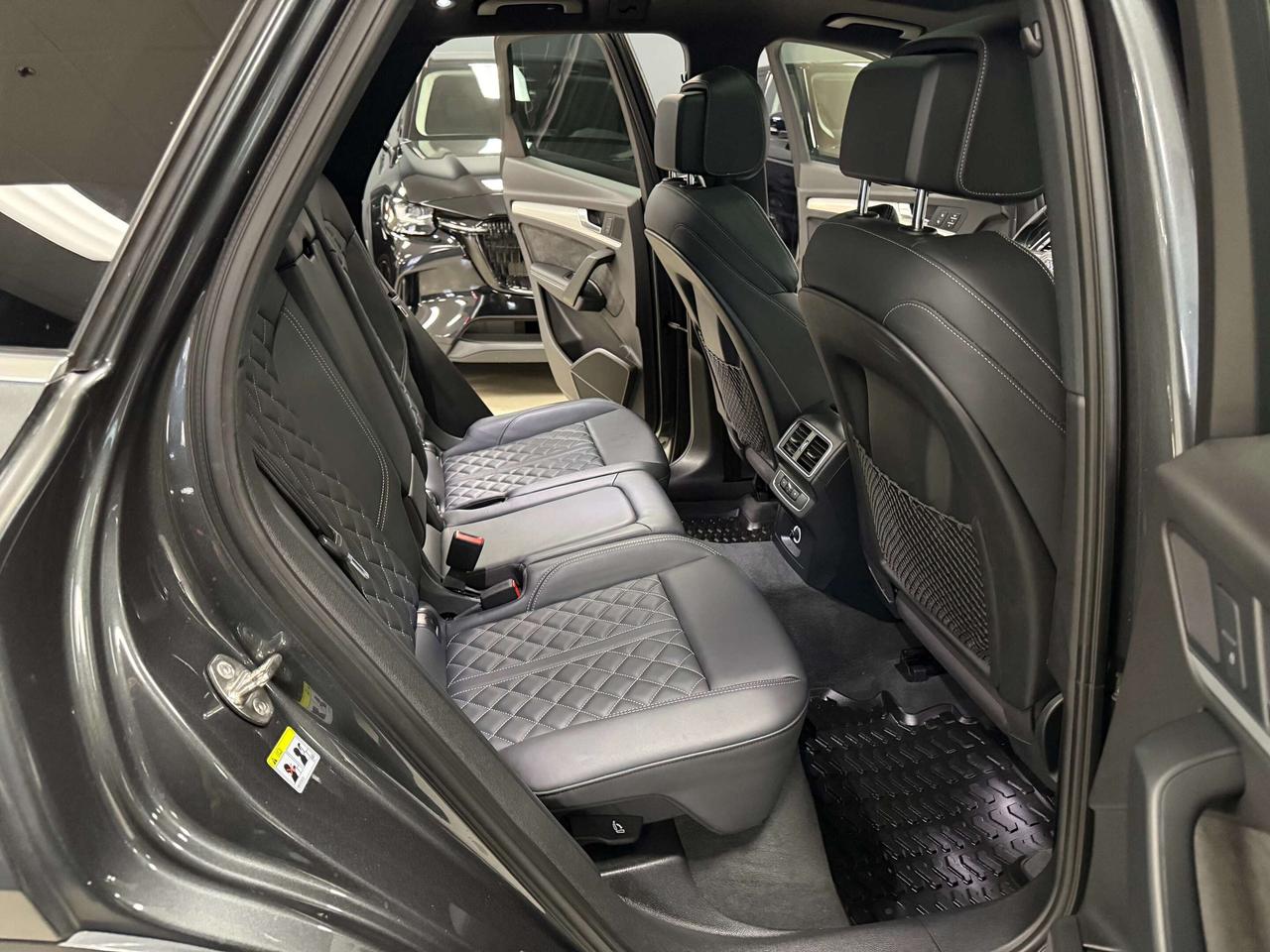 2018 Audi SQ5 PROGRESSIV Photo