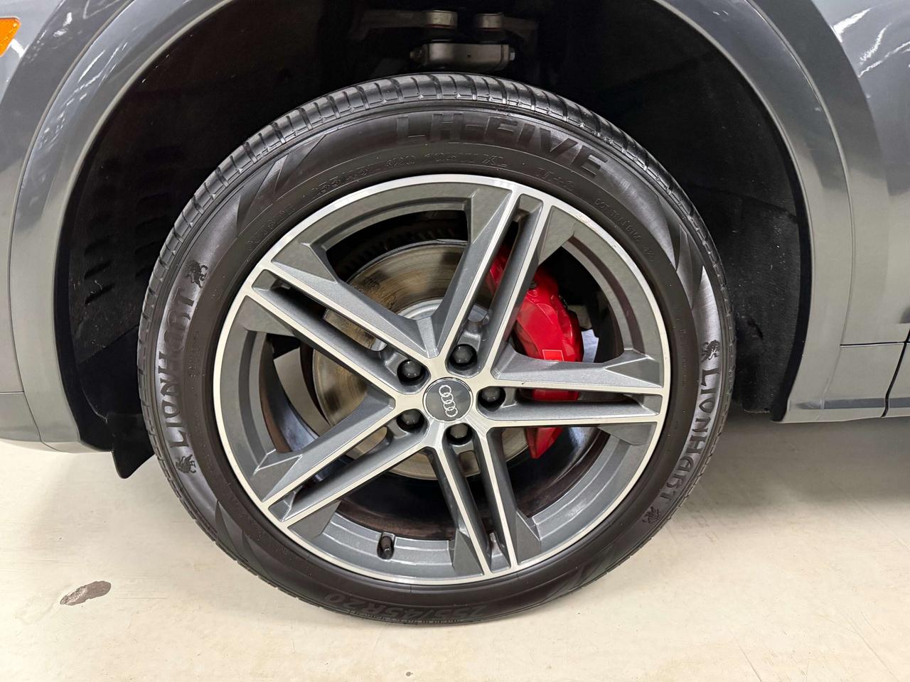 2018 Audi SQ5 PROGRESSIV Photo