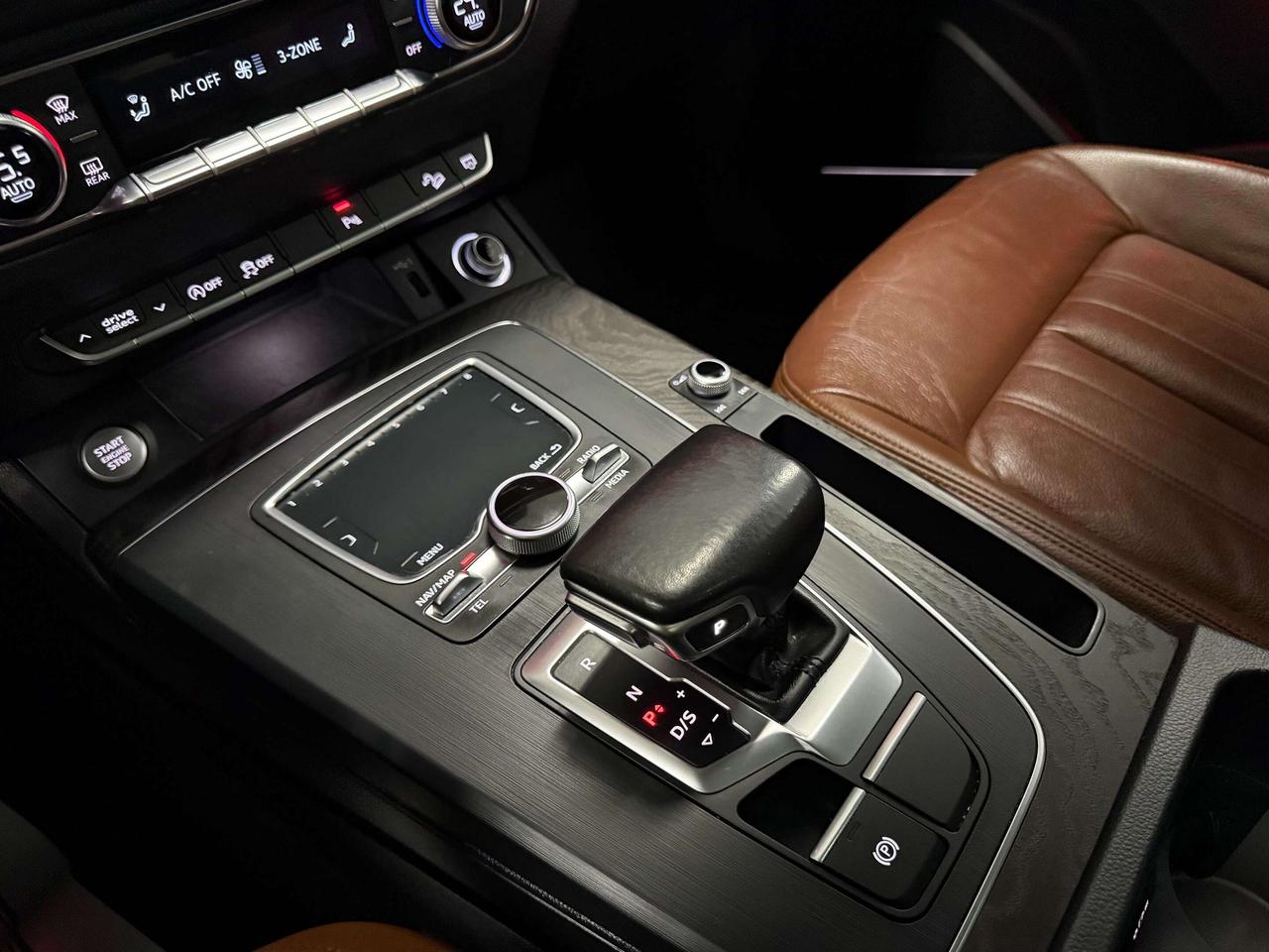 2018 Audi Q5 Technik Photo