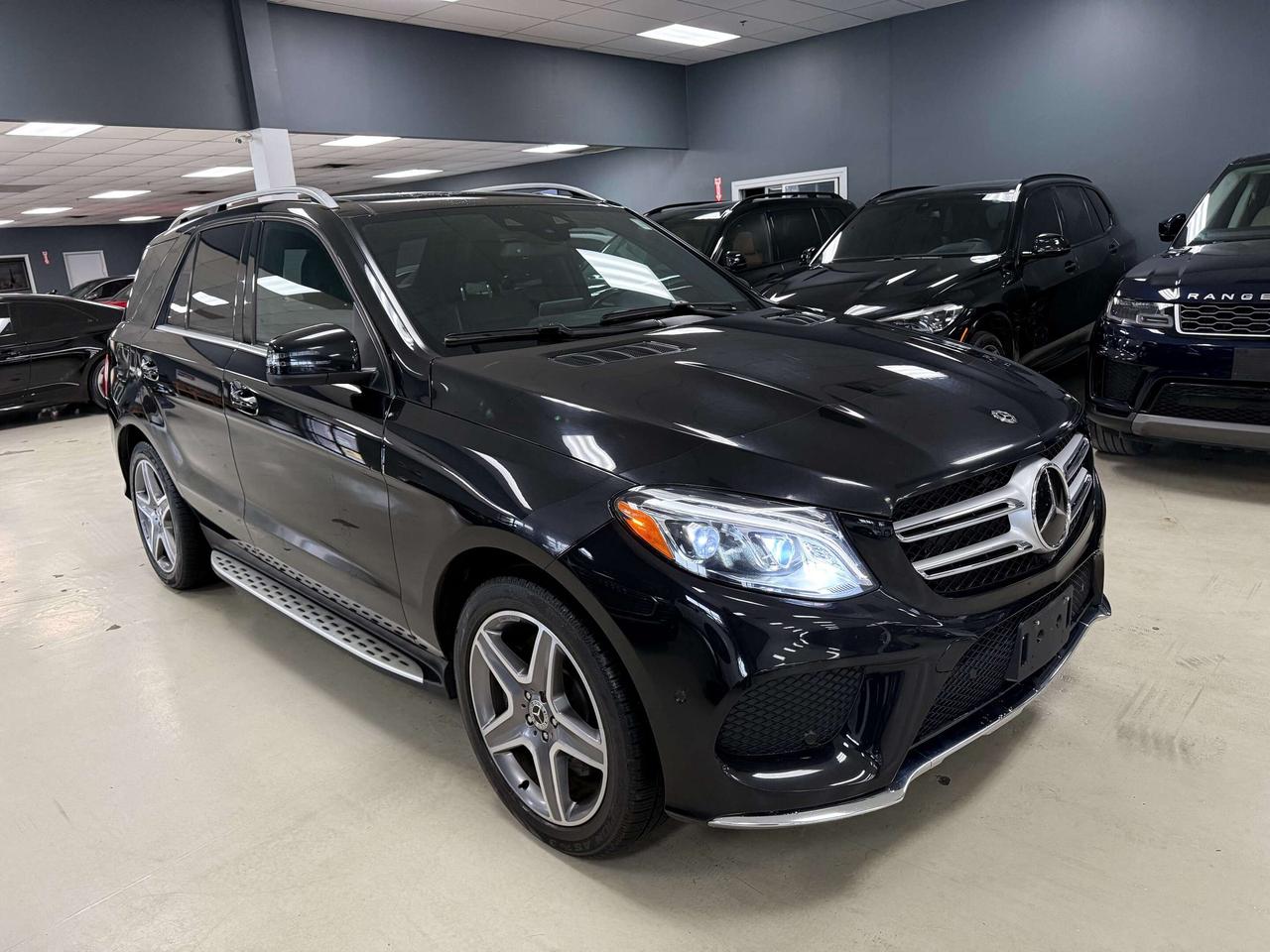 2017 Mercedes-Benz AMG GLE 43  Photo