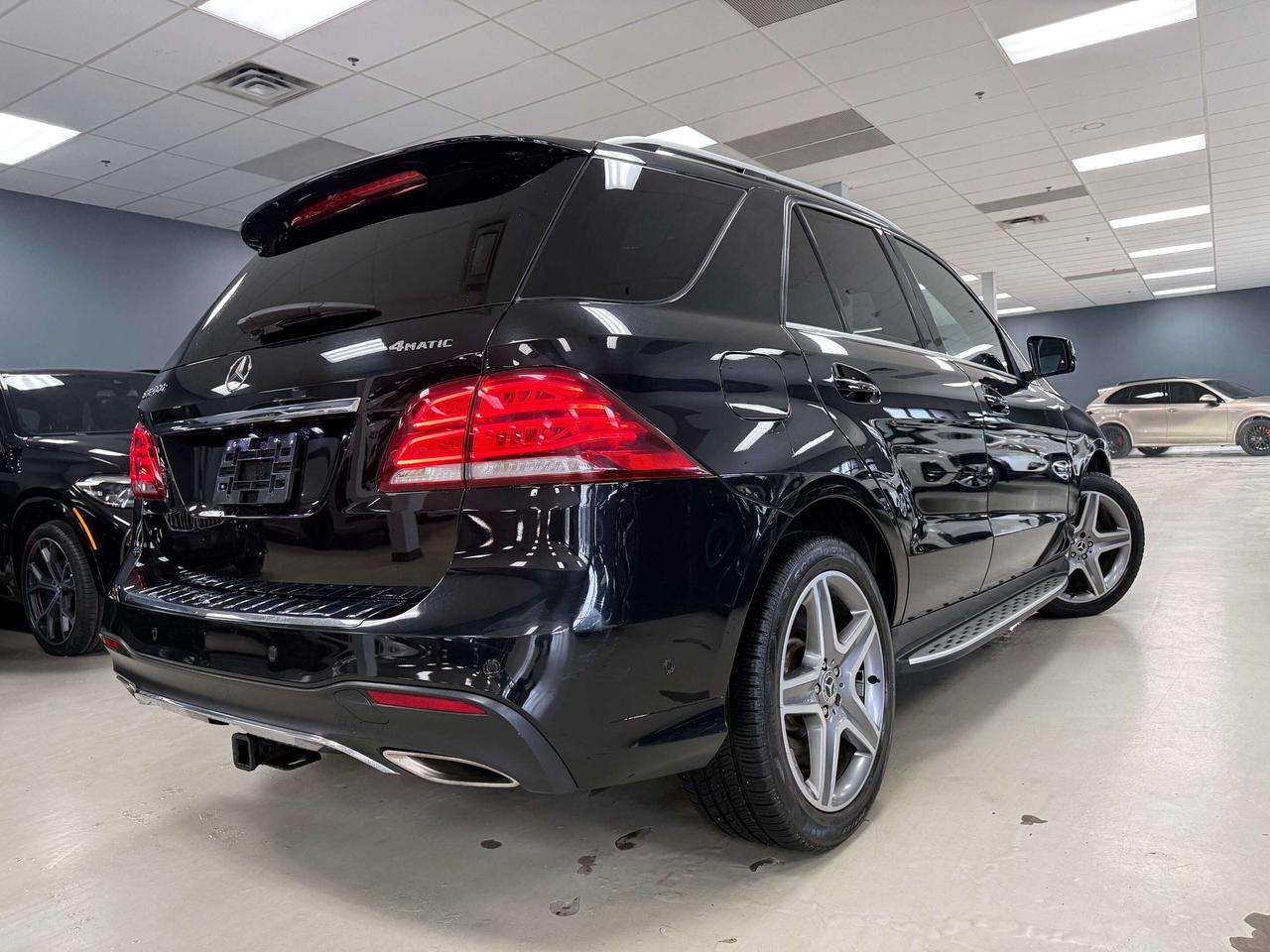 2017 Mercedes-Benz AMG GLE 43  Photo