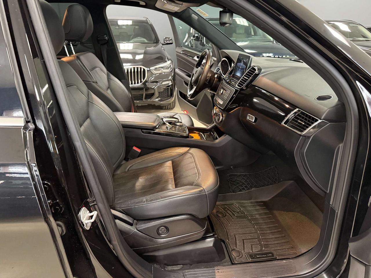 2017 Mercedes-Benz AMG GLE 43  Photo