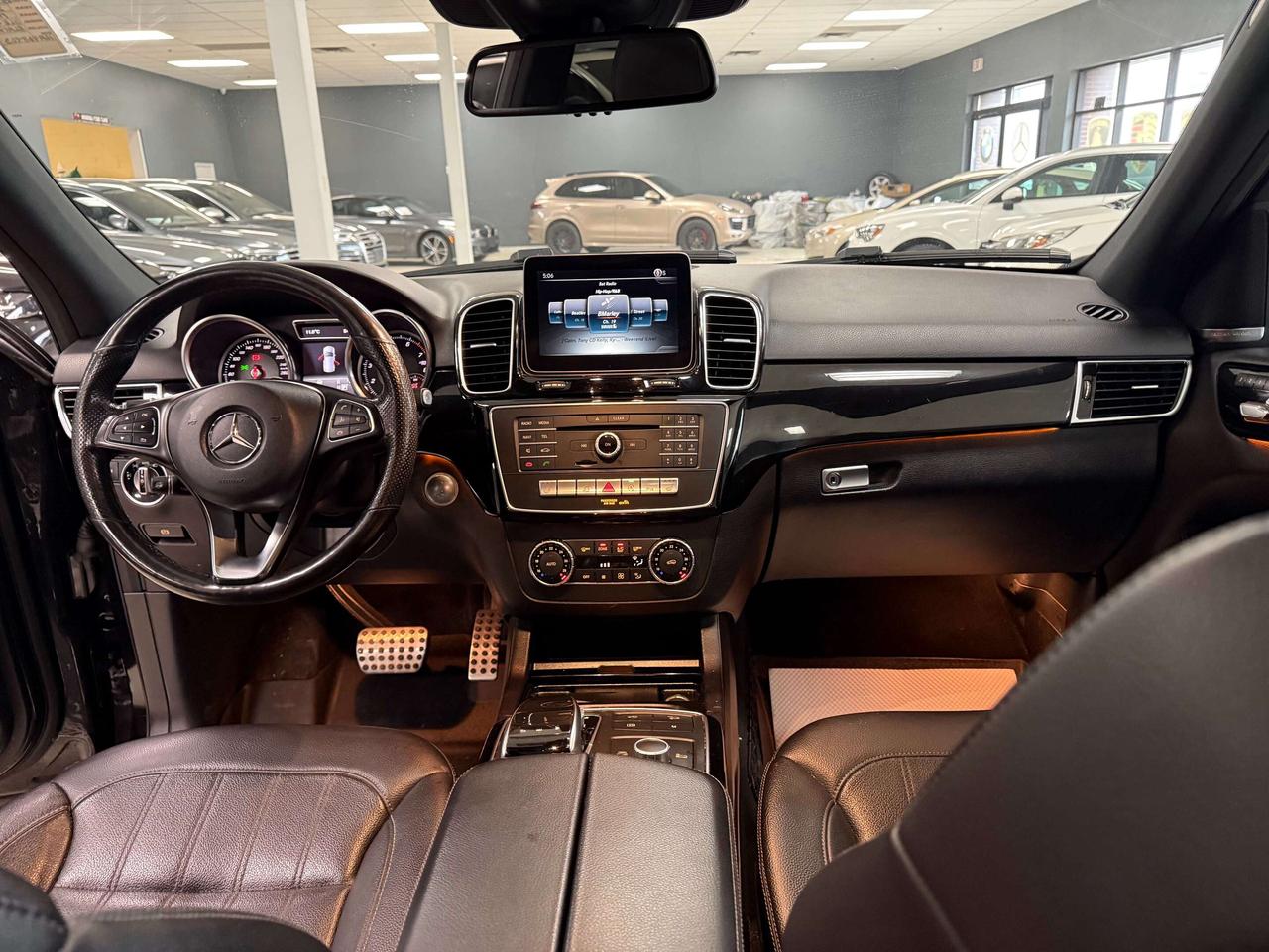 2017 Mercedes-Benz AMG GLE 43  Photo