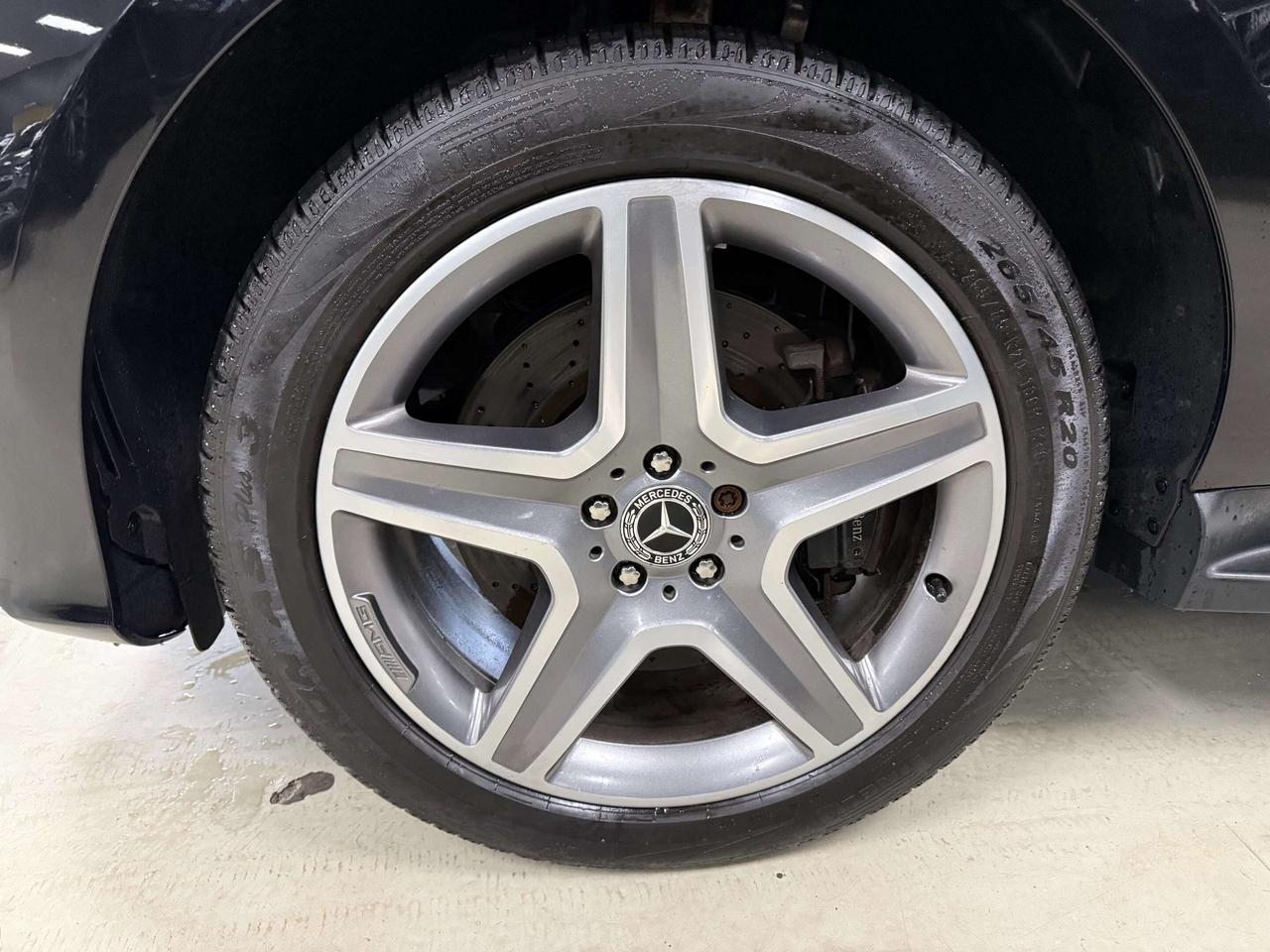 2017 Mercedes-Benz AMG GLE 43  Photo