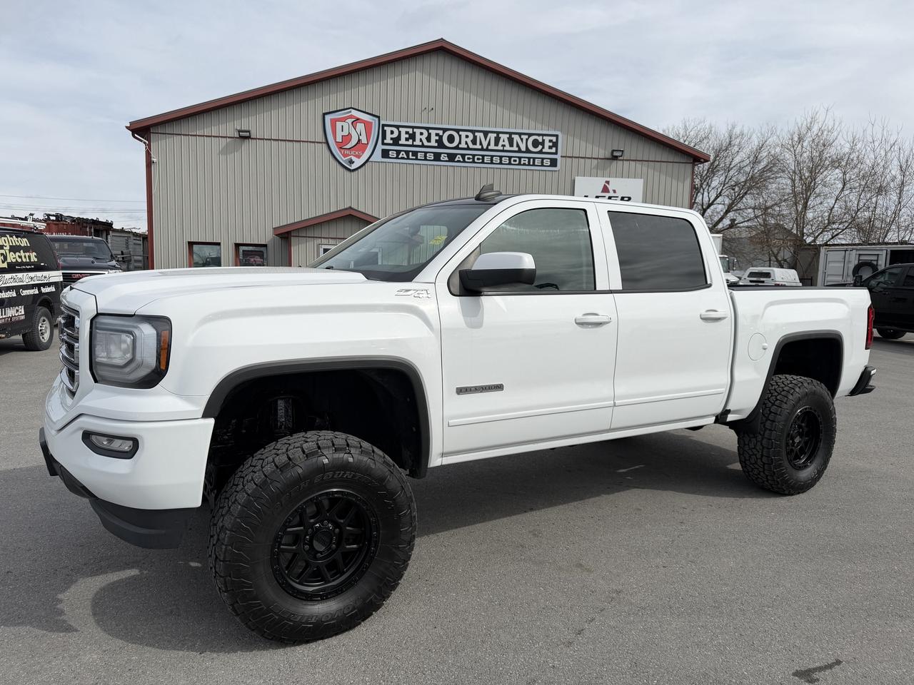 2018 GMC Sierra 1500 SLE LIFT/WHEEL/TIRE/LEATHER PKG!! Photo2