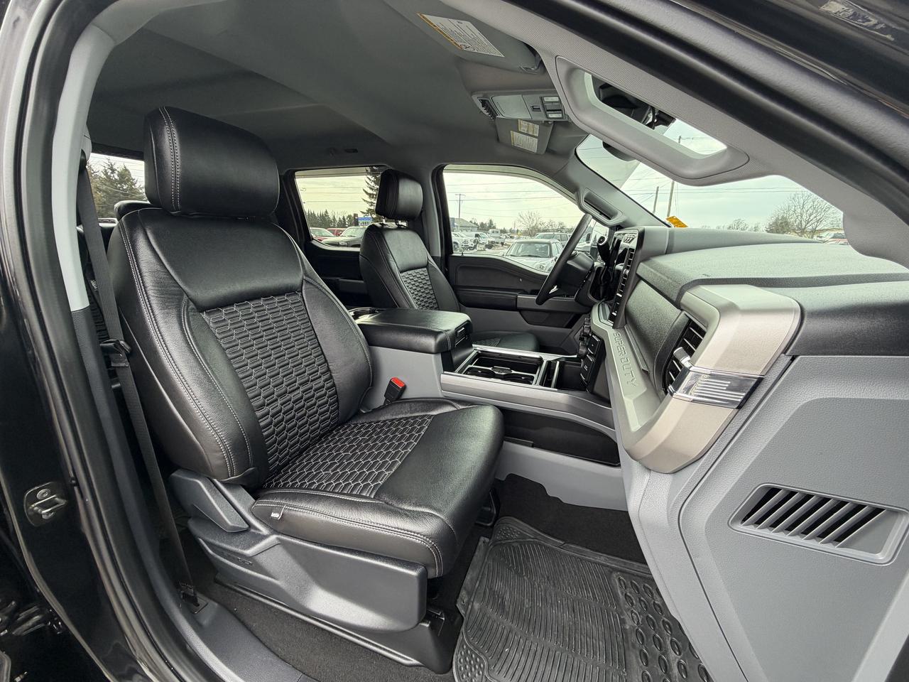 2024 Ford F-250 XLT BDS LEVEL/WHEEL/TIRE/LEATHER PKG! Photo