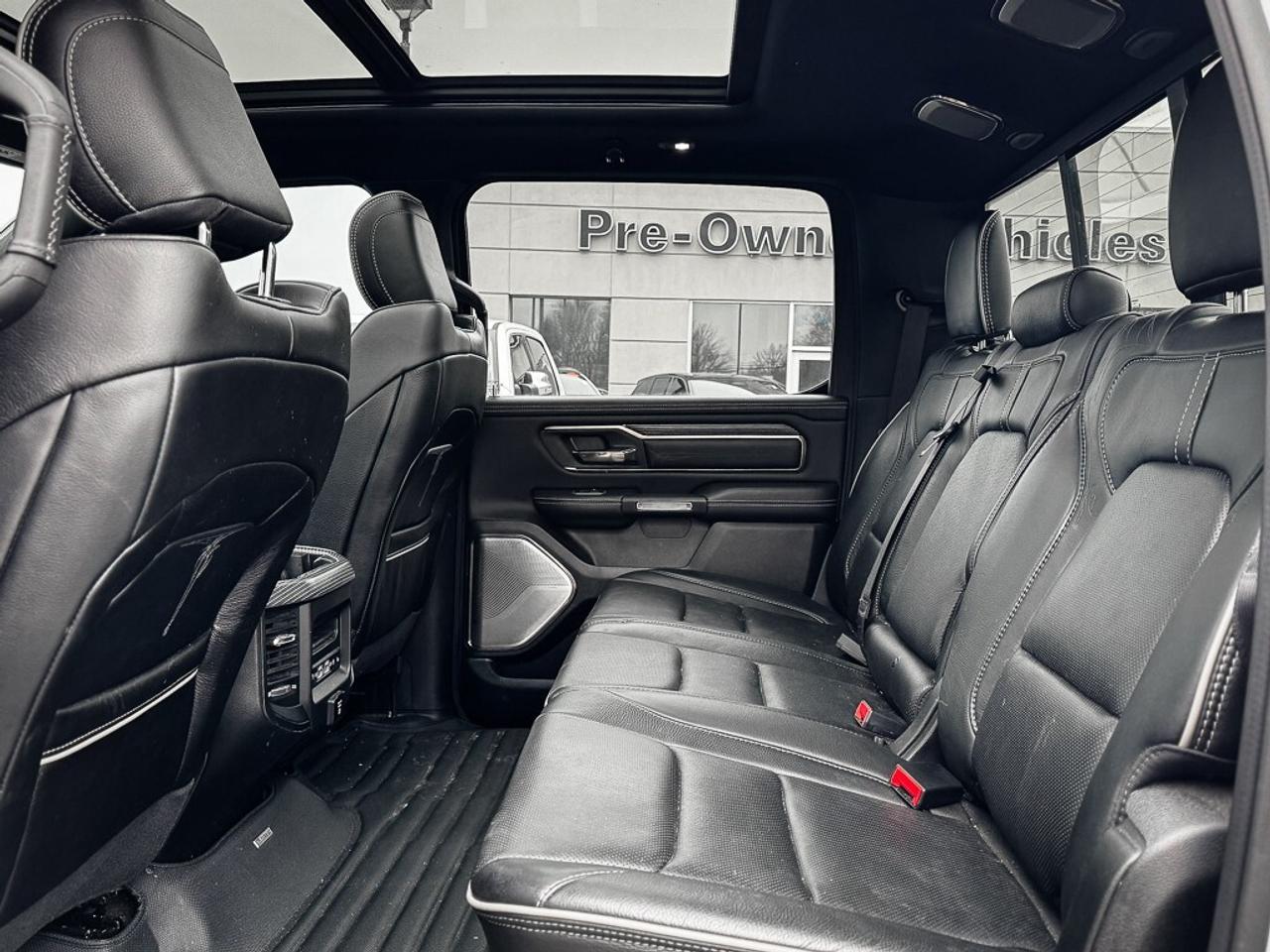 2021 RAM 1500 Limited   CREW   LEVEL 1   TECH GROUP   PANO ROOF Photo4