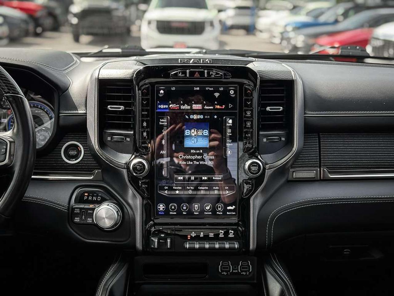 2021 RAM 1500 Limited   CREW   LEVEL 1   TECH GROUP   PANO ROOF   MULTI-FUNCTION GATE Photo
