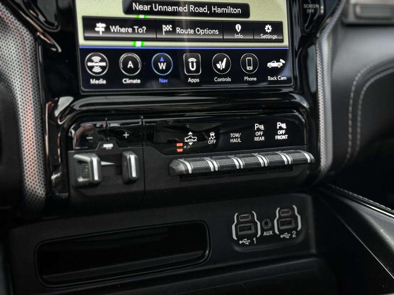 2021 RAM 1500 Limited   CREW   LEVEL 1   TECH GROUP   PANO ROOF   MULTI-FUNCTION GATE Photo